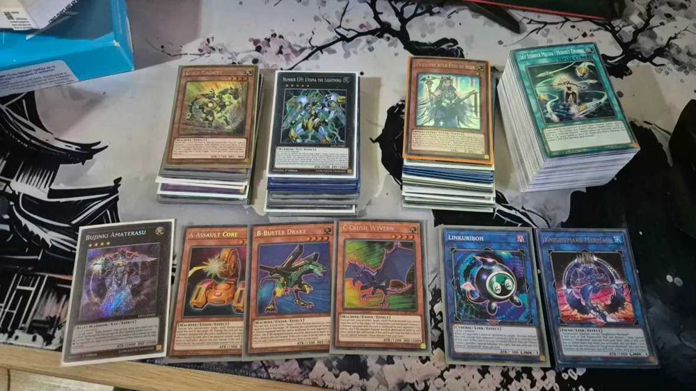 Yu Gi Oh! Бълк карти/готов за игра дек/дек бокс/протектори за карти