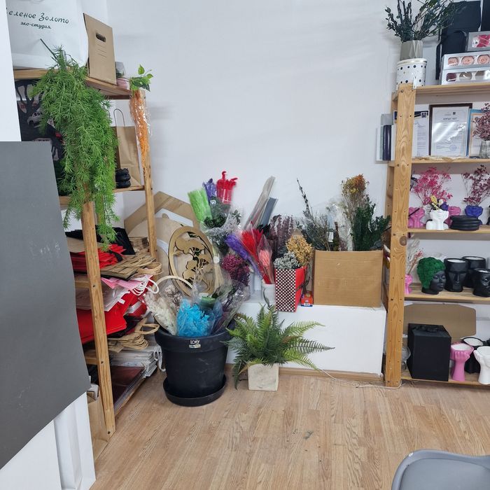 Сдам место в офисе мастерской