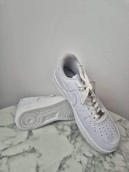 Adidași Nike Air Force 1 '07 "Triple White"