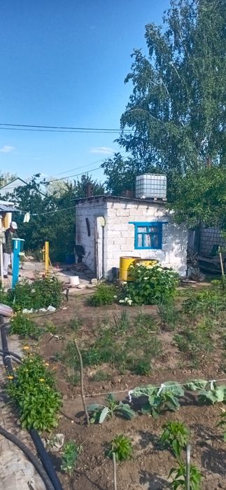 Продам дачу рядом с городом.