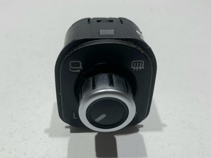 Buton reglaj oglinzi Volkswagen Passat CC facelift (2012-2016) 3C8959565A