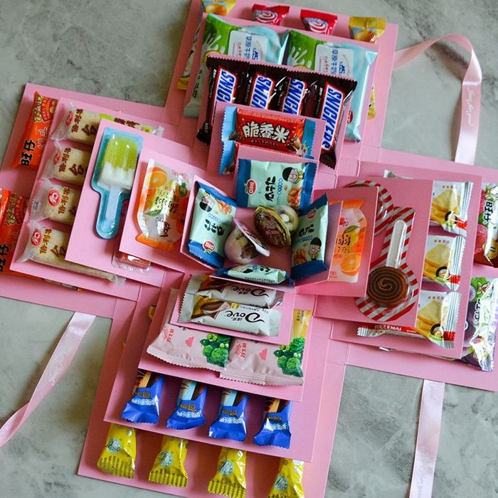 Подарочная коробка