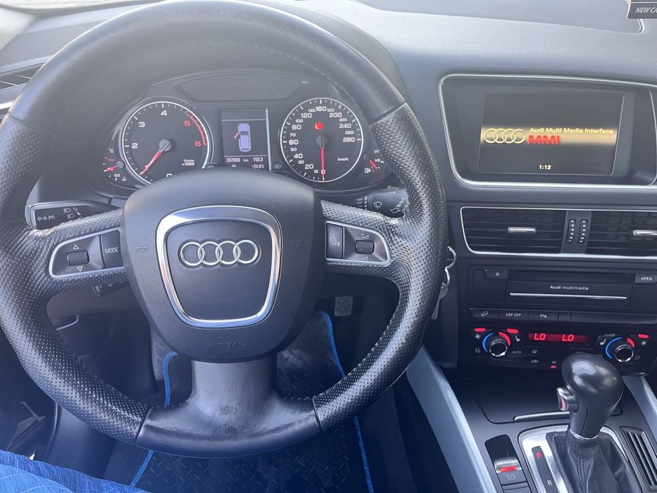 Audi Q5 quattro S-tonic
