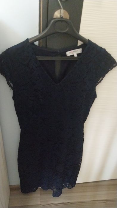 Rochii office, dantelă