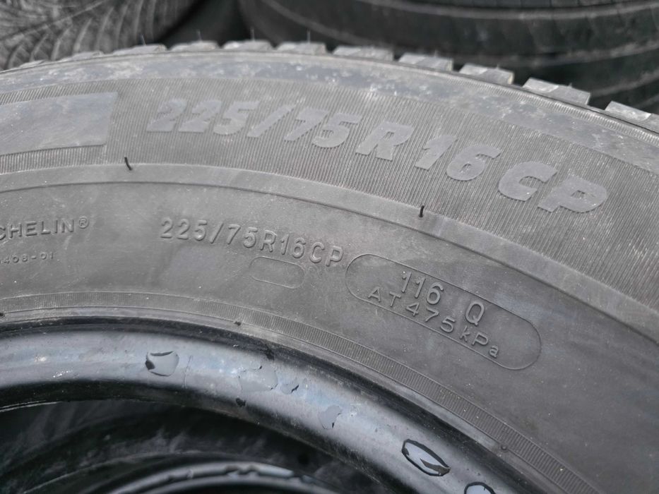 6бр Летни гуми за бус 225 75 16 С - Michelin