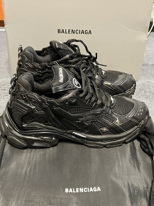 Balenciaga runner