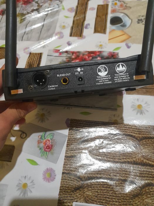 Simsiz mikrofon sotiladi