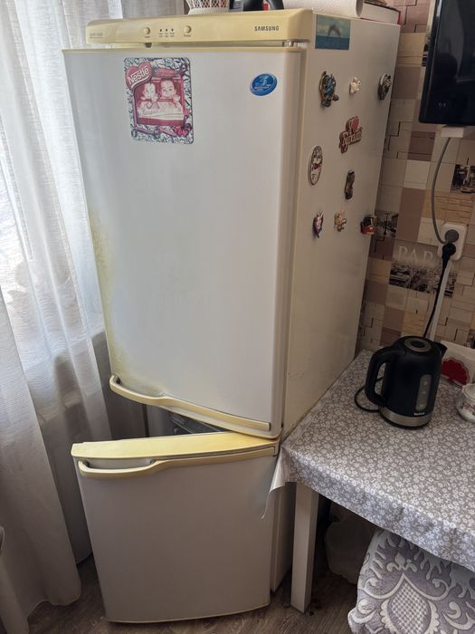 Холодильник Samsung на запчасти