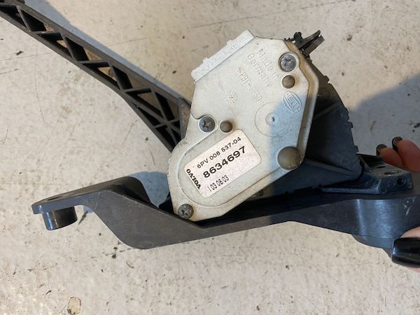 Pedala acceleratie Volvo XC90 2003-2004 8634697 30748753