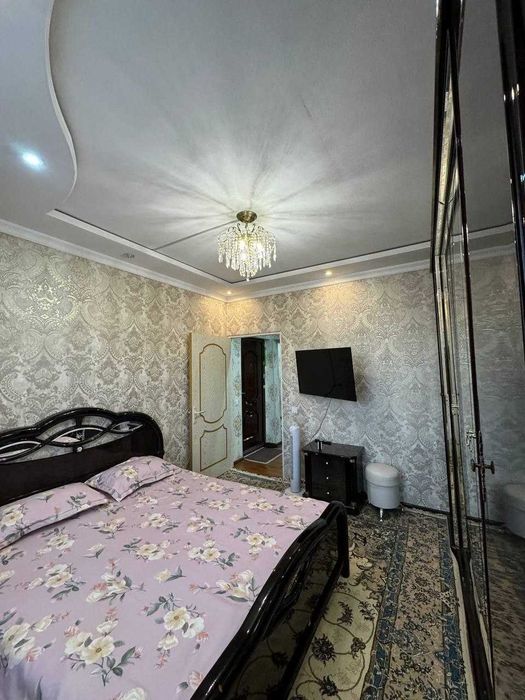 Продам 2 ком Банковский дом Эко базар Чимган №М190