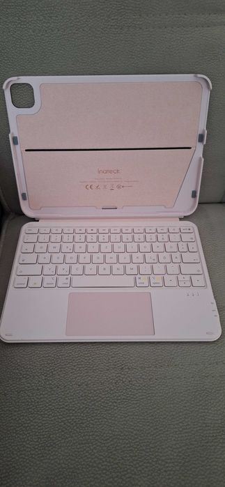 Husă iPad bluetooth cu tastatură şi touchpad - Inateck nouă, A16 2025