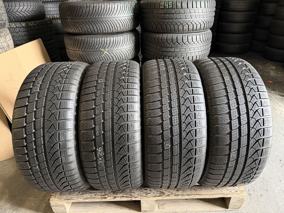 4 anvelope NOI iarna 255/40/19 , 100 V , XL , Pirelli , DOT 2022 !