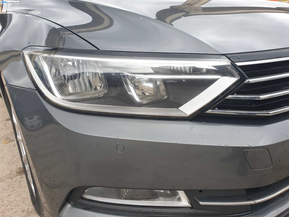 Far Dreapta Halogen FARA Lupa Volkswagen Passat B8 2015 - 2020 [K4693]