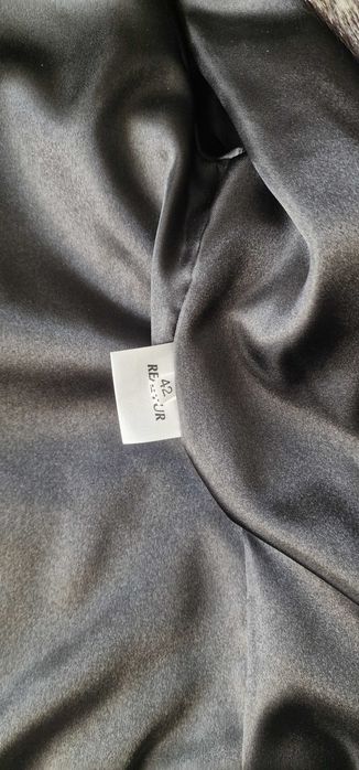 Haină din persian cu guler și față din vulpe roșie