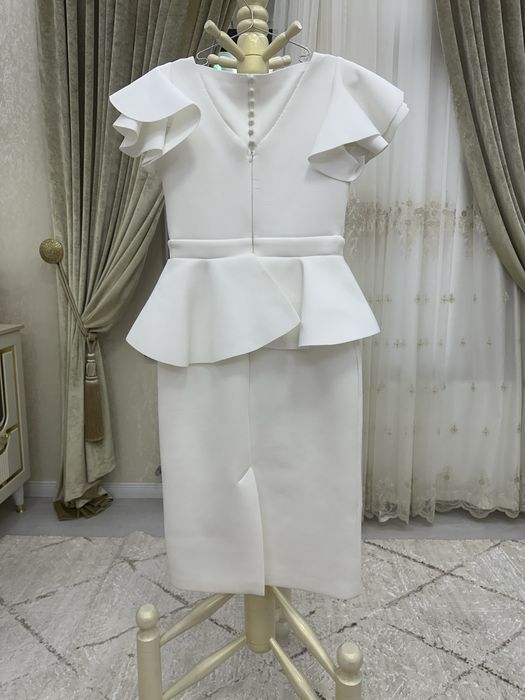 Muhim tadbirla uchun noodatiy koʻylak