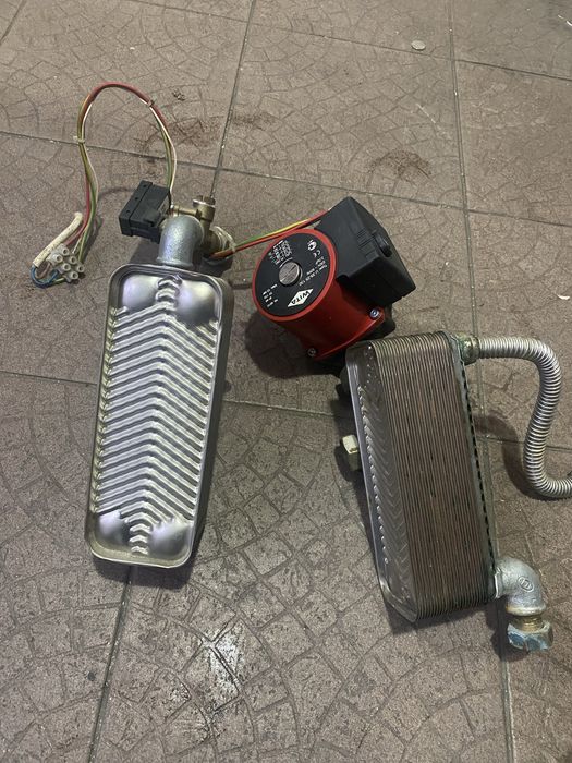 Puffer 1000 litri din otel cu izolatie,cu 2 schimbatoare de caldura