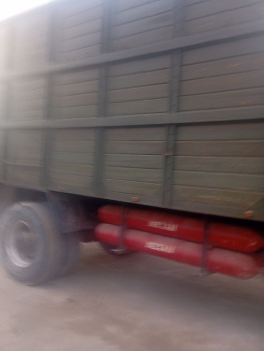 Йук автамабили ЗИЛ хамма жойи ало даражада хайдидиган одам керак фа