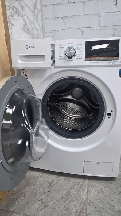 Стиральная машинка Midea 12 кг.