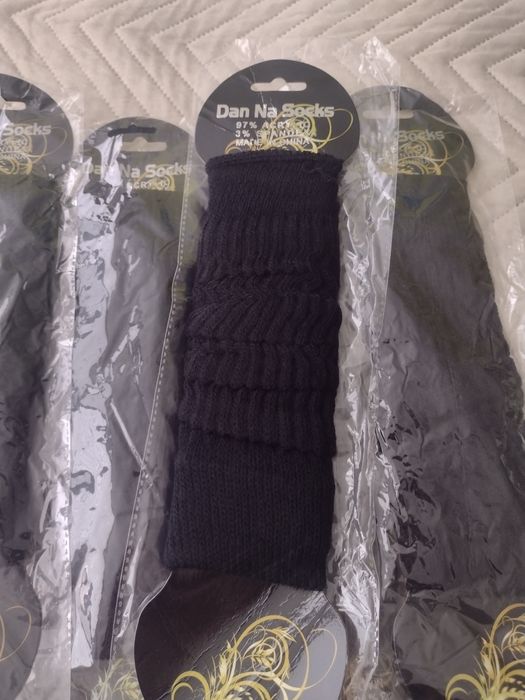 Зимни дамски мекички гети 27 броя продават се всички заедно.