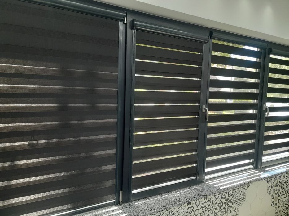 Rolete zi / noapte cu casetare antracit