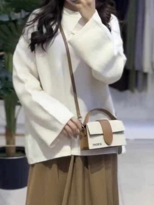 свитер белый бежвый