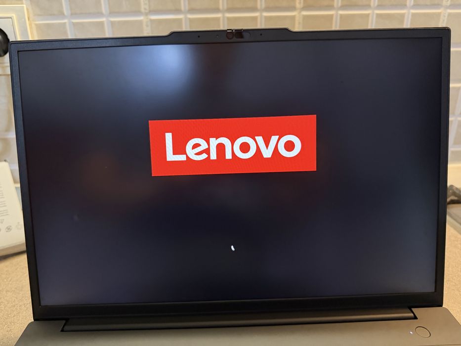 SIGILAT Workstation ThinkPad P16V Gen 3 Ultra 7 RTX PRO 2000 64GB DDR5