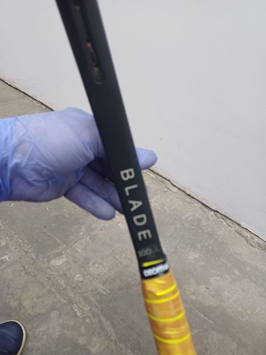 Rachetă Tenis Wilson Blade 100UL V7.0 (265g) – Stare Foarte Bună