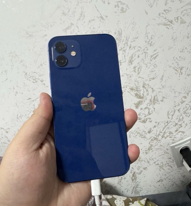 Айфон 12, 128 гб