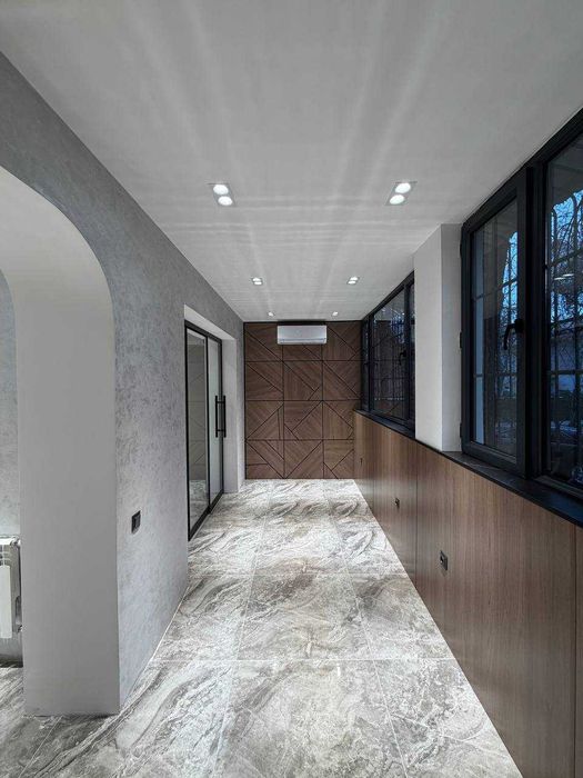 Продаётся евро нежилое помещение  М-Улугбекский район, Новомосковская