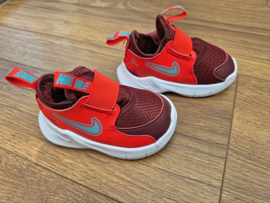 Детски маратонки  NIKE FLEX RUNNER 3