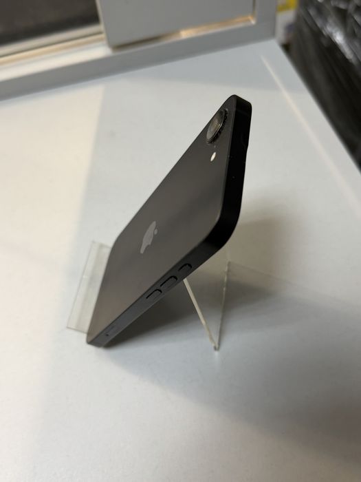 Iphone 16e Black 128GB 100 %