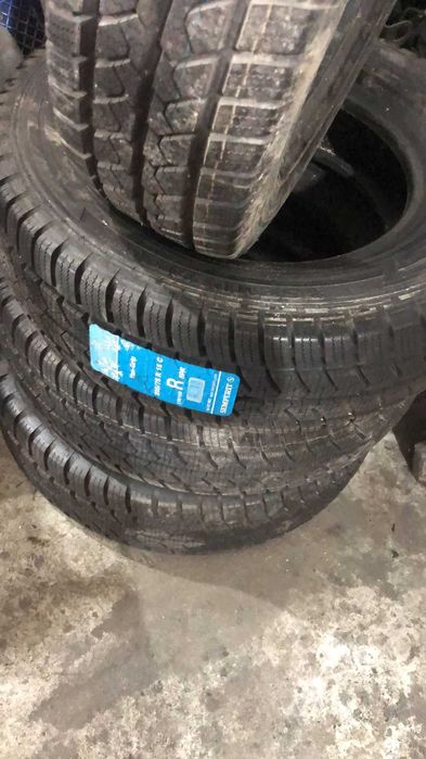 Cauciucuri iarna van grip 205 75 16 C noi