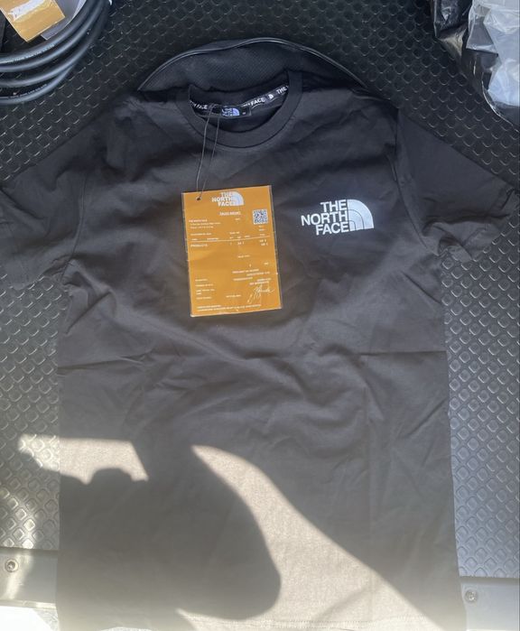 Tricouri branduri de top – Off-White, Dsquared2, Calvin Klein