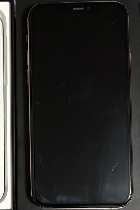 IPhone 11 pro ,256 gb