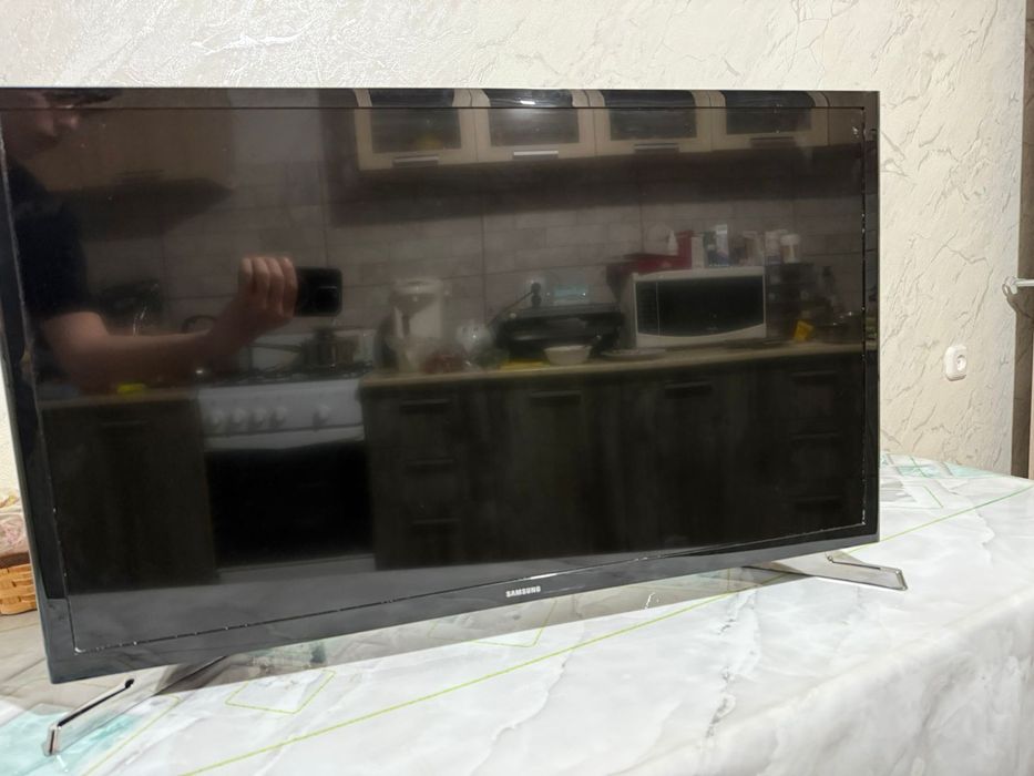 Продам телевизор samsung