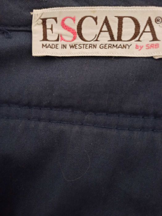 Jacheta vintage ESCADA marimea  38