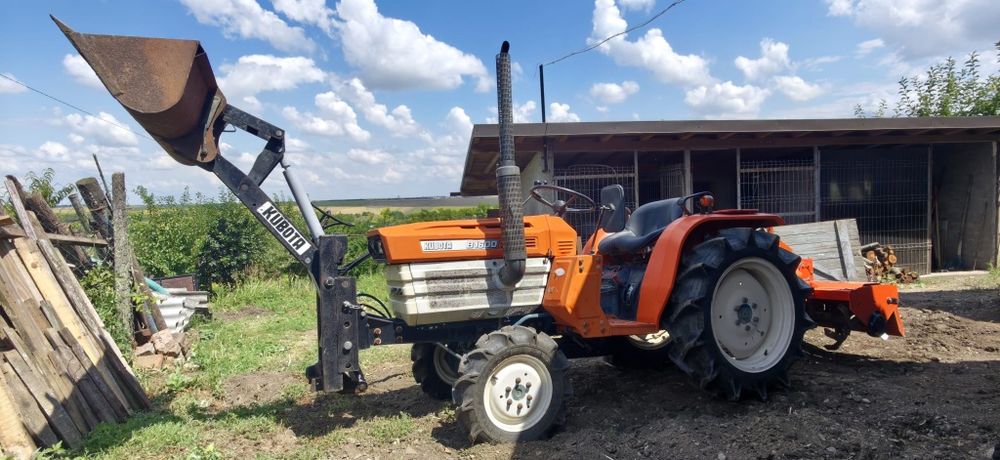 Vând tractor Kabota B1600