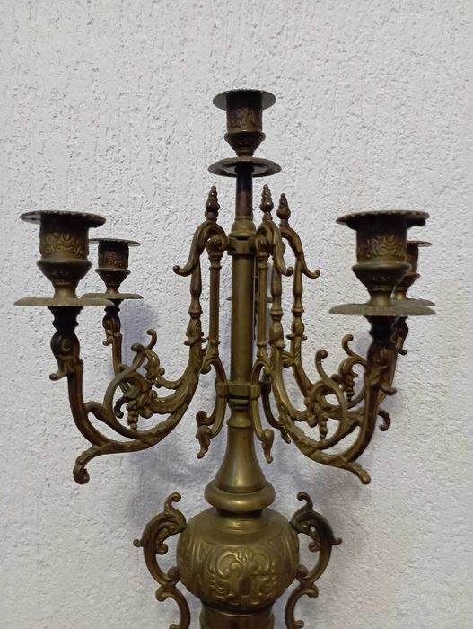 Комплект от два много големи масивни бронзови свещника - свещник