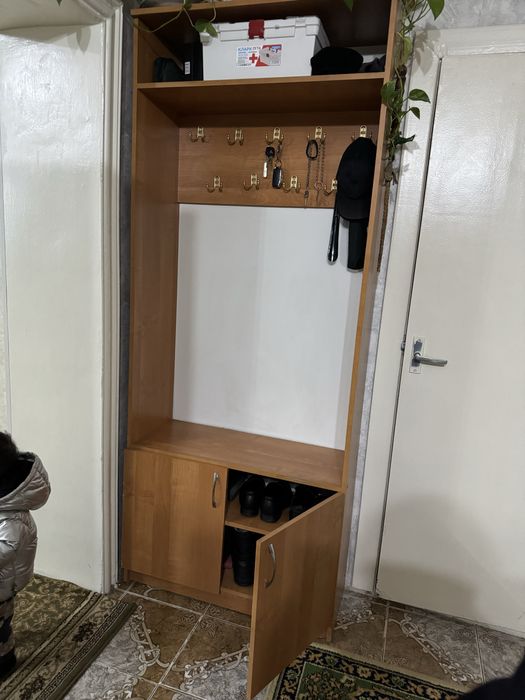 Прихожая, вешалка для вещей