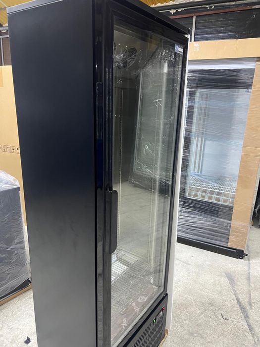 Vitrina frigorifica pentru doze suc/ bere/apa