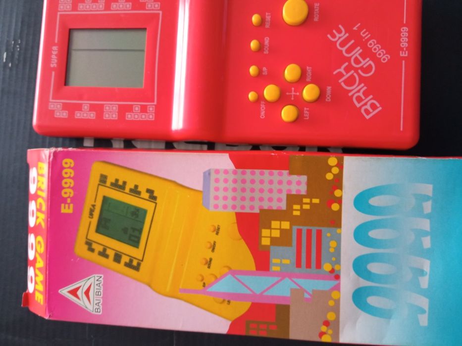 Vând joc Brick Game