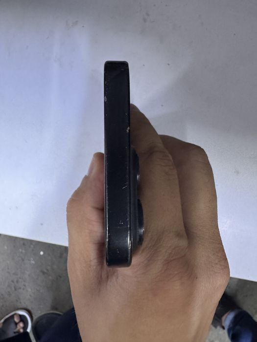 Iphone 16 pro karobkali simkartali 89%