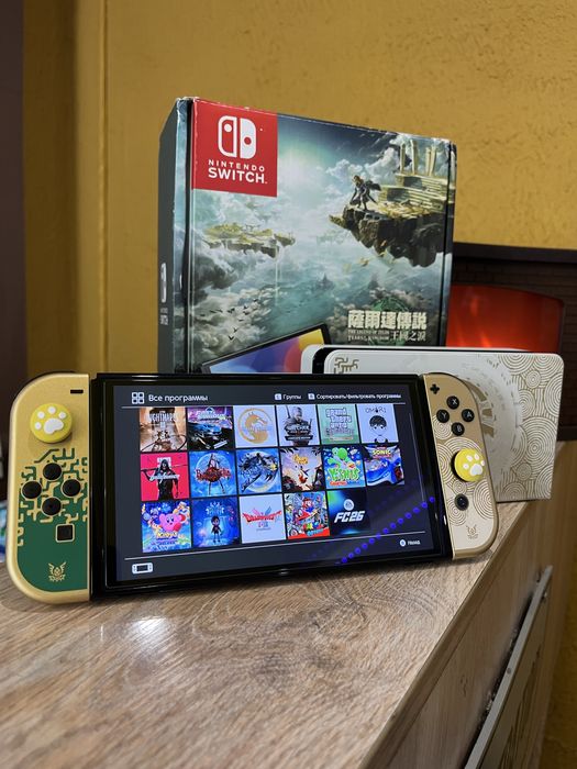 Прошитая лимитированная Nintendo Switch OLED Zelda Tears of theKingdom