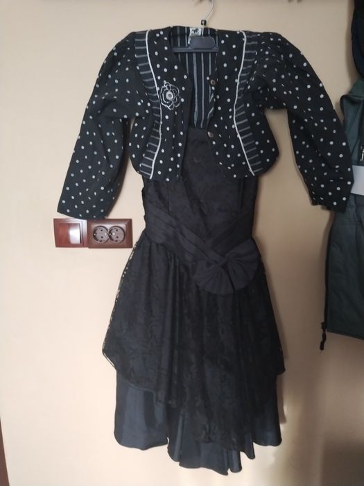 Rochie de ocazie/elegantă neagră  cu accesorii