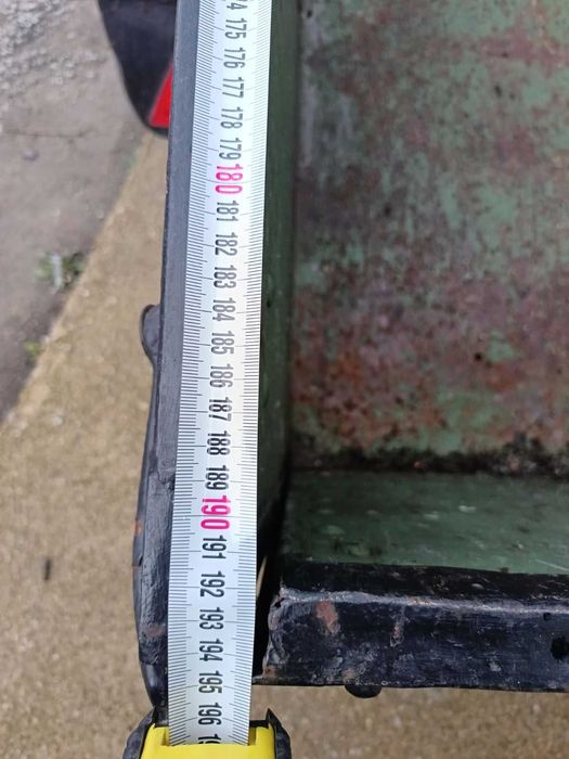 Ремарке за кола голямо