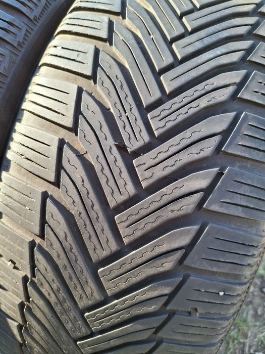 2 Anvelope de iarnă 215 60 r16 Michelin