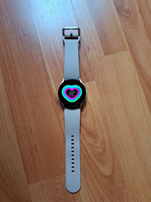 Samsung watch 4- 40 mm