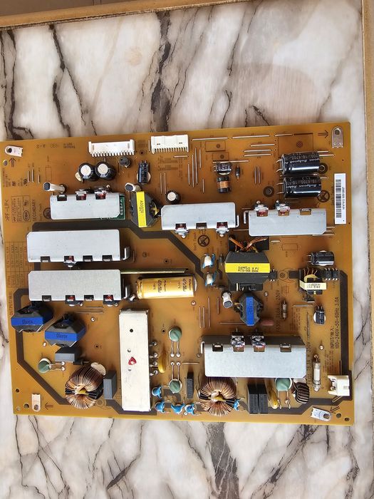 Платки от Sony 49 HG9005