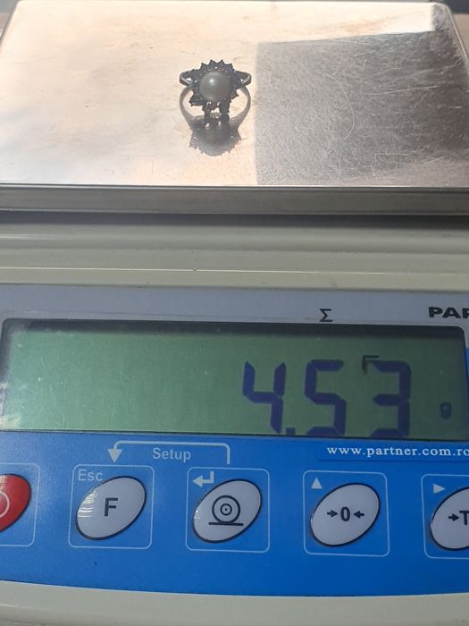 Inel din aur alb de 14K cu safire, diamante și perlă – mărimea 57,5