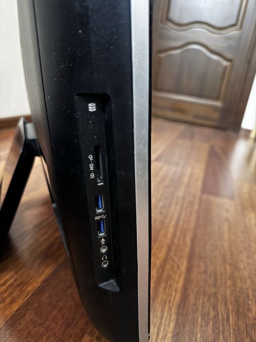 Моноблок HP Pavilion 23